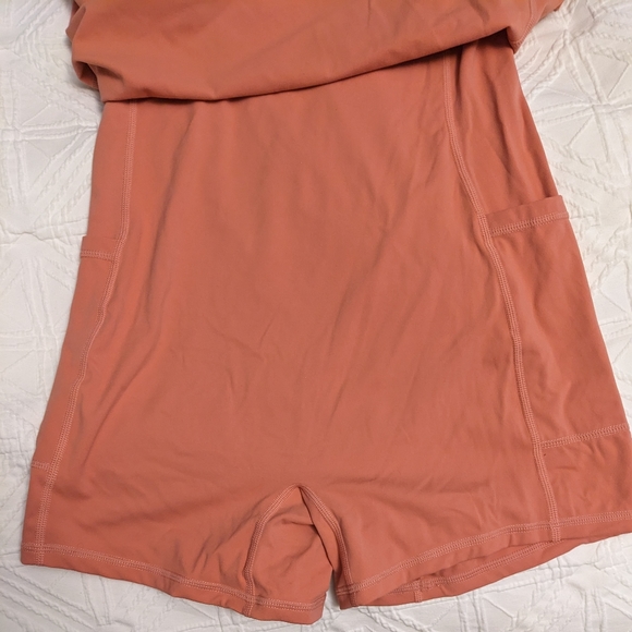 Halara Work Out Dress - Picture 3 of 8